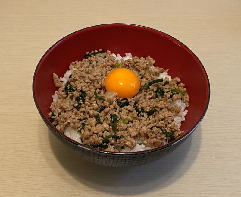 ニラ豚そぼろ丼